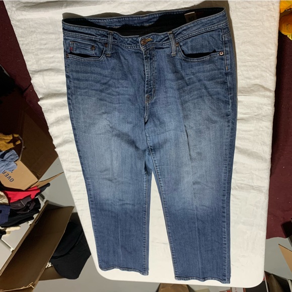 Seven7 Women’s Size 18 Boot Leg Jeans, Good used condition - Picture 7 of 9